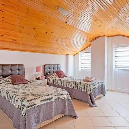 Villa Xclusive *