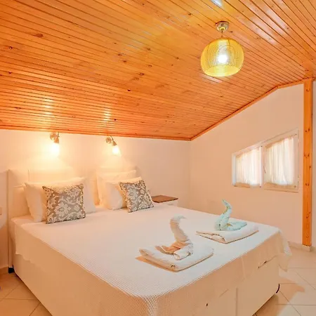 Xclusive * Uzumlu (Aegean)