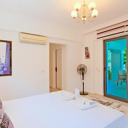 Villa Xclusive *