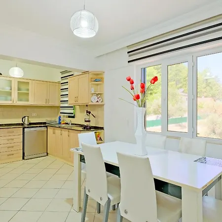 Villa Xclusive