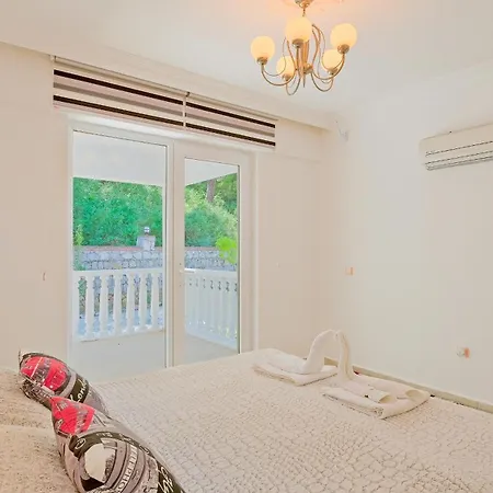 Villa Xclusive *