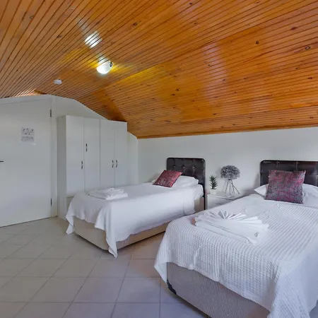 Xclusive Vila